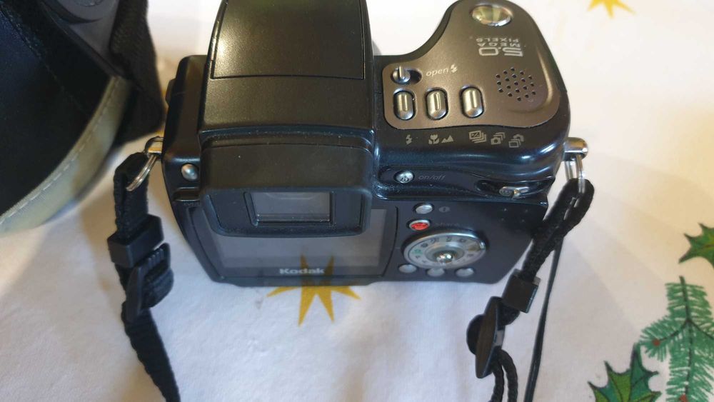 Фотоапарат Кодак DX7590+ подарък чанта