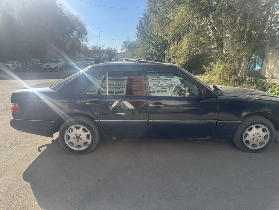 Продам мерс 124 2,2 плита