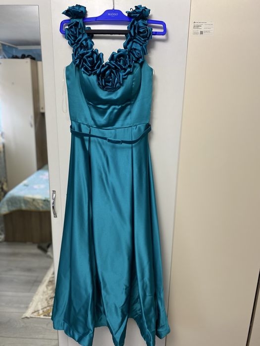 Rochie  dama in stare excelenta marimea 38