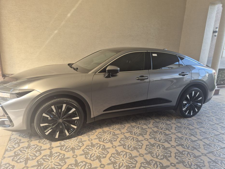 Продаётся Toyota Crown