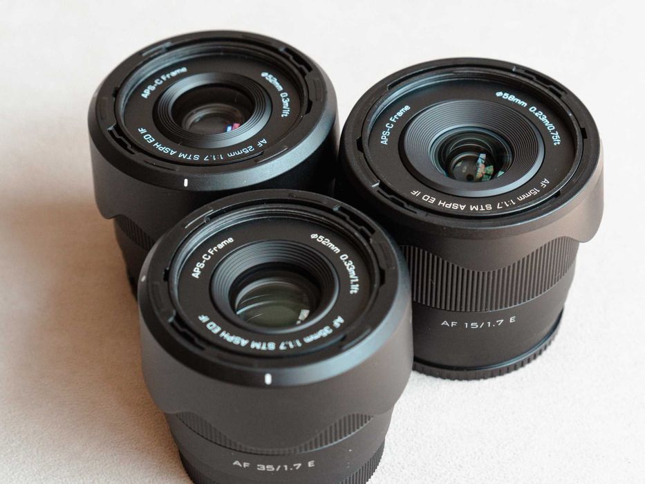 Обективи Viltrox 15mm, 25mm и 35mm f/1.7 за Sony E