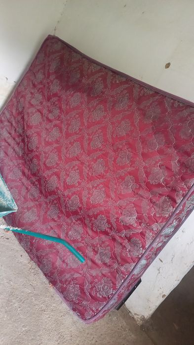 Матрас,забирайте бесплатно