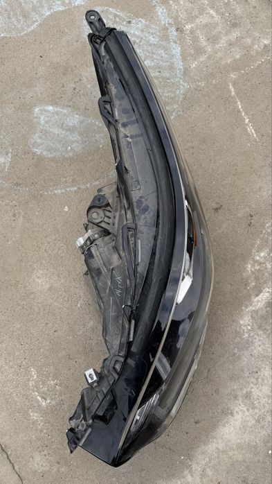 Тойота хайландер левая фара