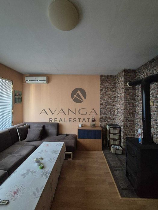 Продава се Тристаен апартамент в Пловдив, Коматево - 86 кв.м за 1305 €/кв.м - Снимка #1