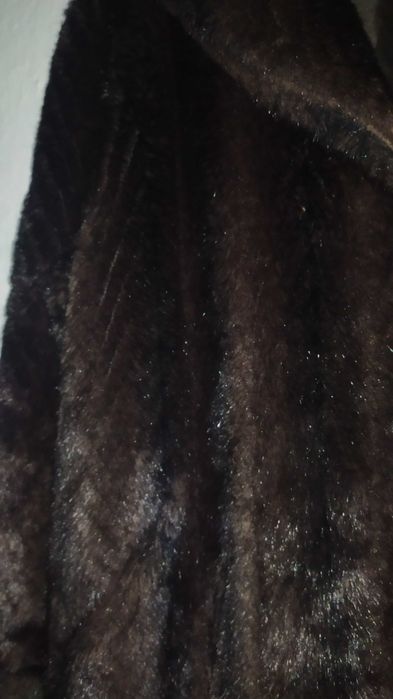 Чисто ново дамско палто с еко косъм марка Eybl. Размер M (42 EU)