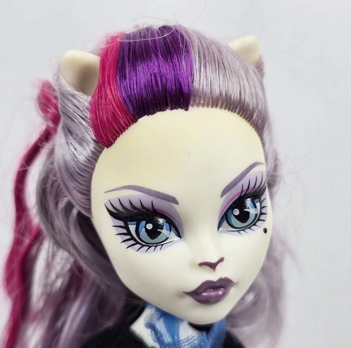 Кэтрин Де Мяу монстер хай