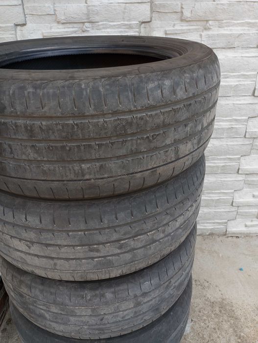 Продавам гуми Yokohama 245/50R19