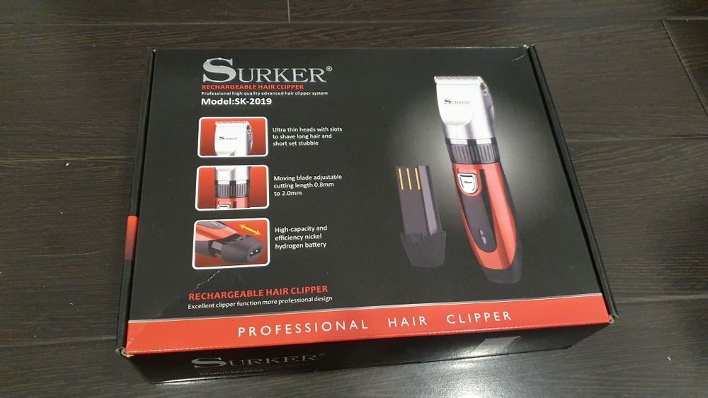 Masina tuns profesionala cu 2 acumulatorii.