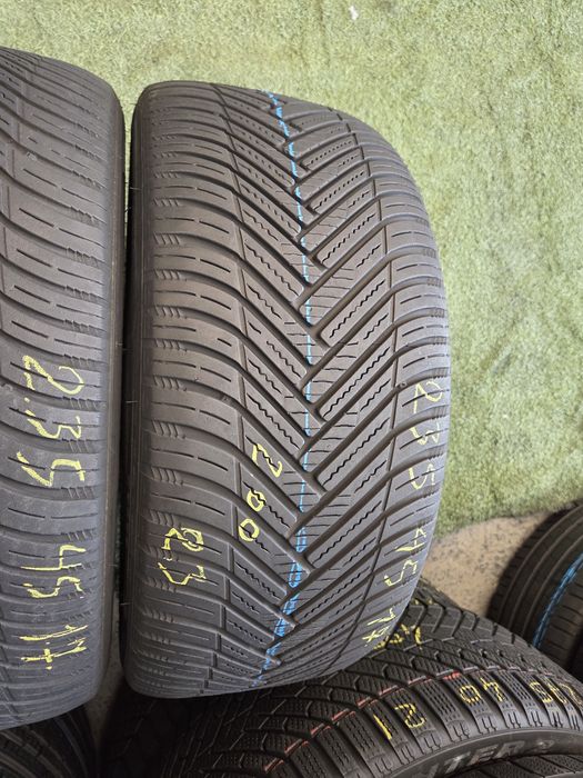 235 45 17 Hankook m+s