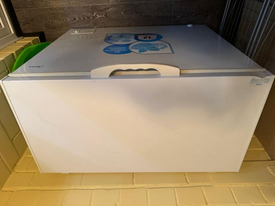 Продам морозильник