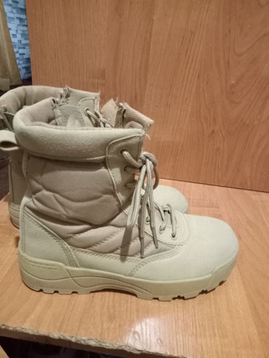 Продам берцы осень весна