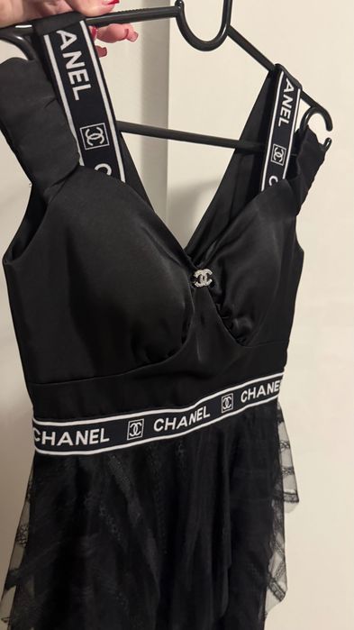 Chanel елегантна рокля в черно и бяло