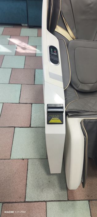 Massage kreslo 1 oy ishlagan