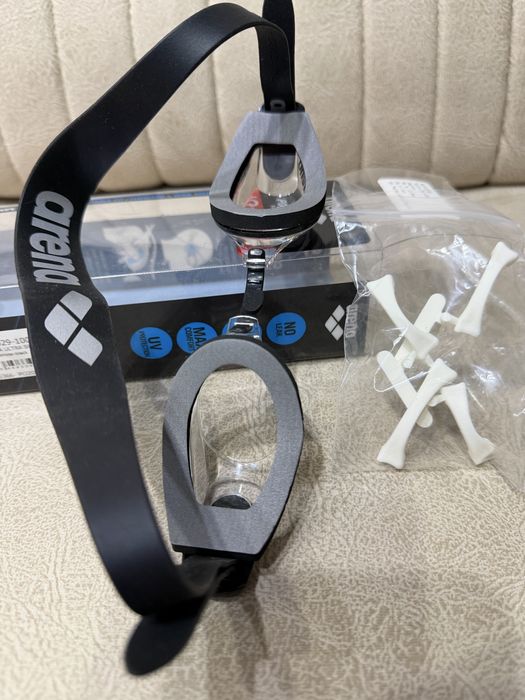 Очки для плавания Arena