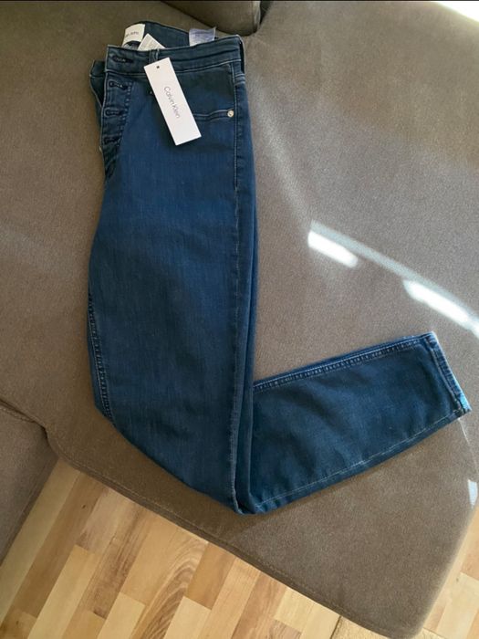 Оригинални дамски дънки Calvin Klein