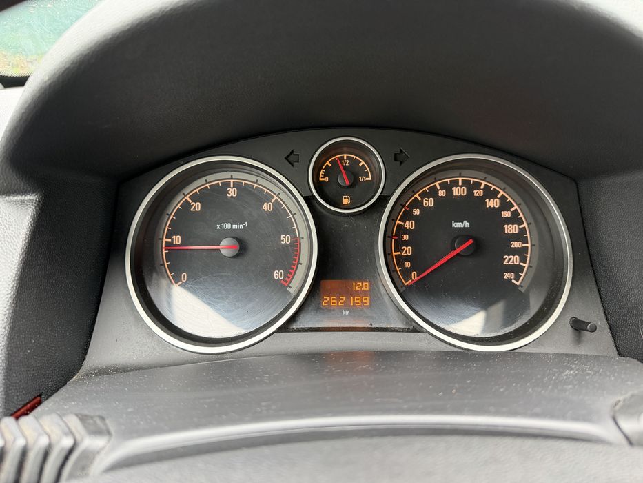 De Vazare Opel Astra H an fabr.2004