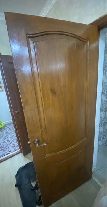 Б/у есіктер таза ағаш