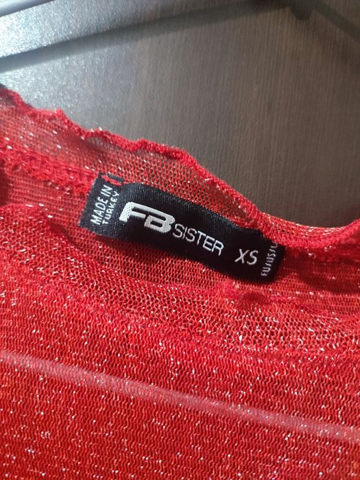 Червена тениска XS