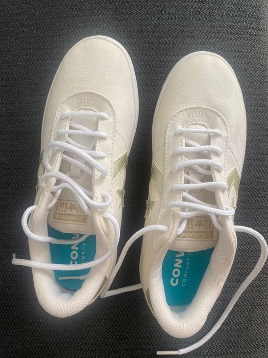 Adidasi converse albi noi nepurtati