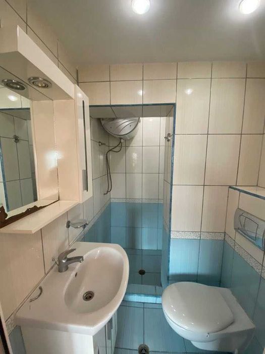 Дава се под наем Двустаен апартамент в Бургас, Възраждане - 40 кв.м за 175 € - Снимка #2