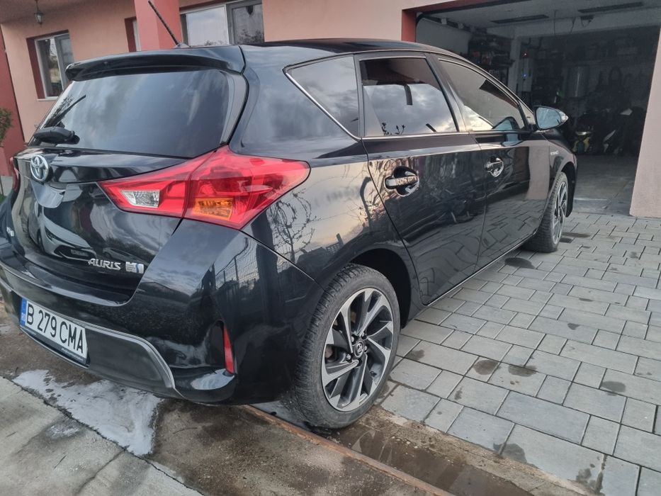 Toyota Auris Hybrid, 1.8, 2015