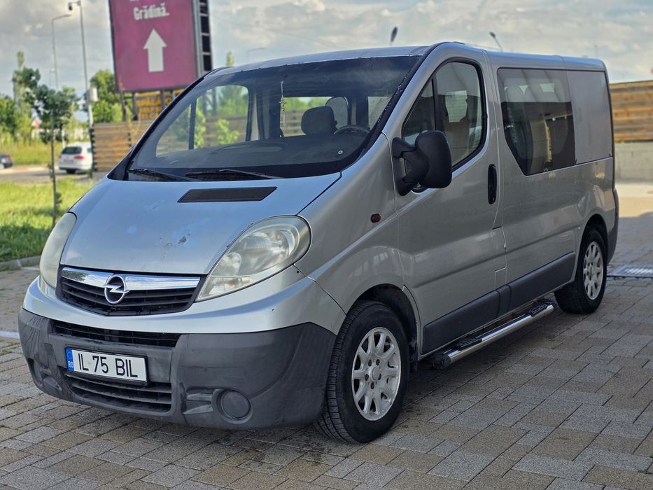 Opel Vivaro / Trafic 2.5 CDTI 2008 / 8 locuri
