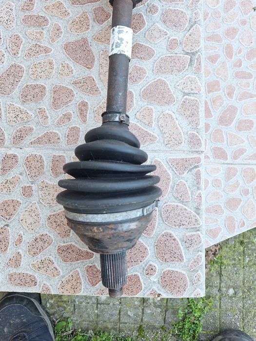 Seat Ibiza 1.9tdi 101к къса полуоска здрави карета и маншони