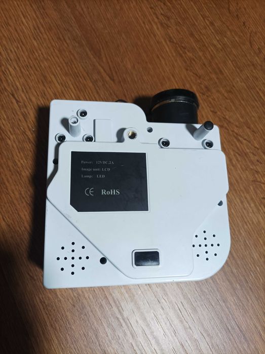 Proiector media RoHs , cu conectare la orice PC sau telefon