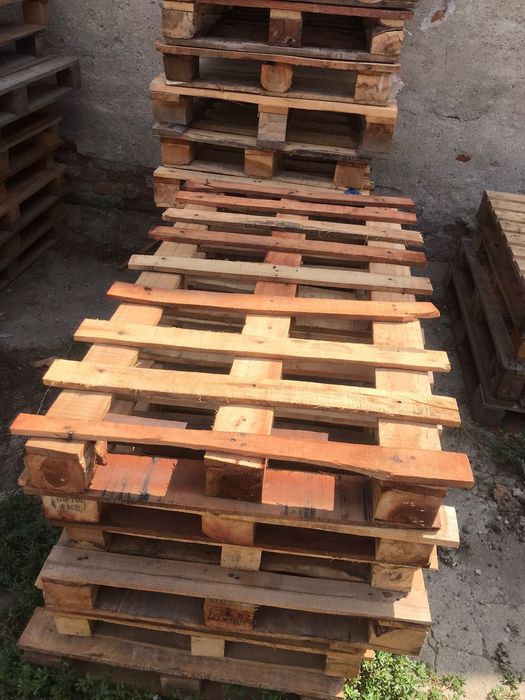 Vând paleți Euro și Non Euro