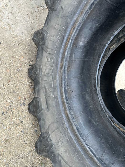 Cauciuc 420/70 R30 Pirelli