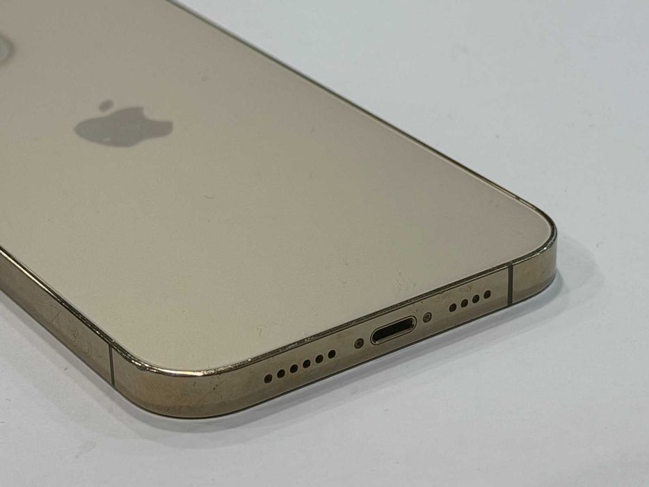 Apple iPhone 13 Pro Max 256GB- 76%