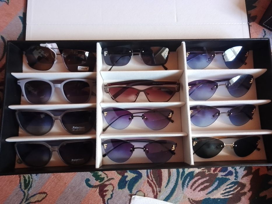 Очки новые разные