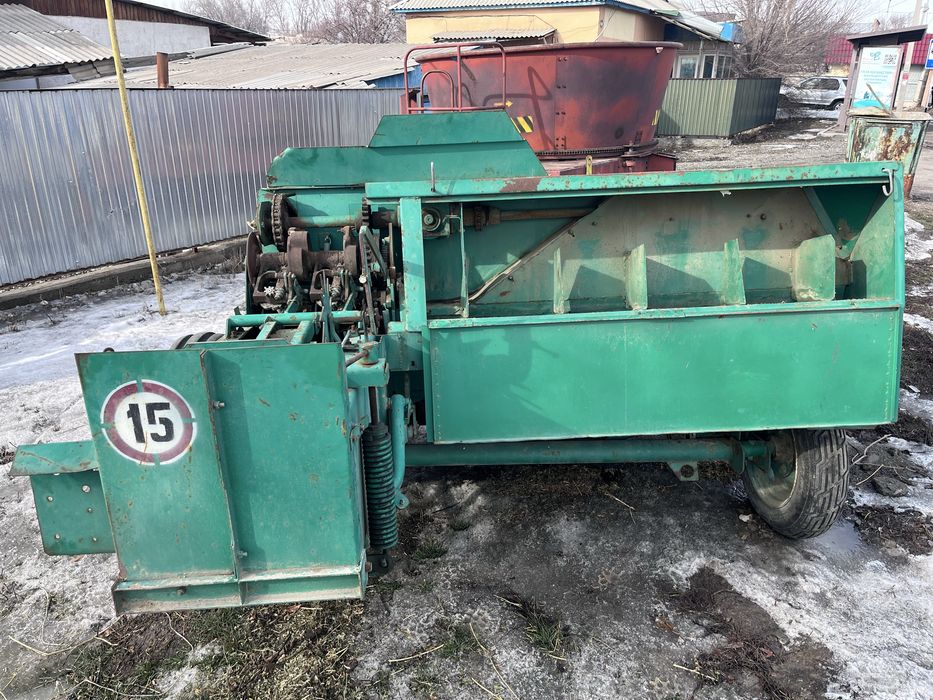 Пресс-подборщик тюквый