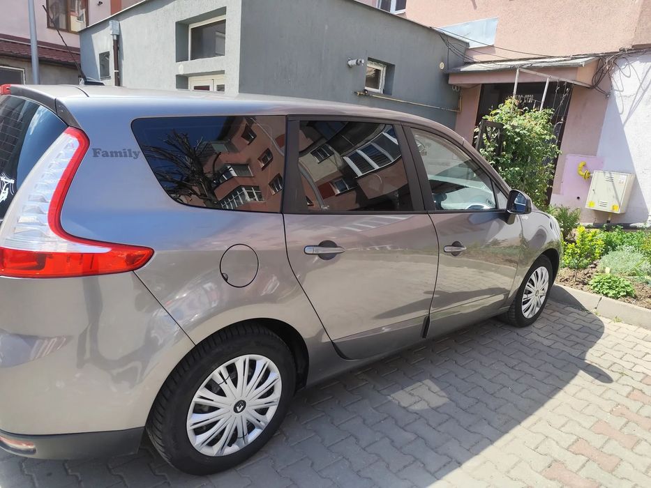 Renault Grand Scenic Al doilea proprietar in Romania