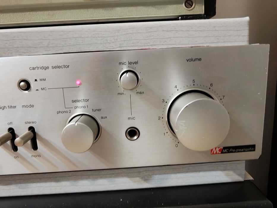 Предварительный усилитель Technics SU-9011
