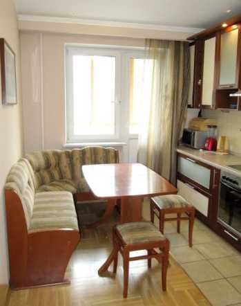 Дава под наем двустаен апартамент в кв. Банишора