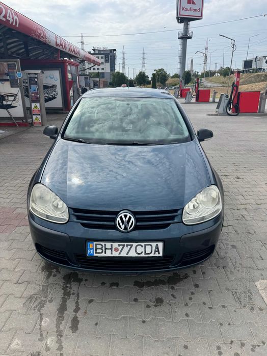 Vand VW Golf 5 1.6 benzina
