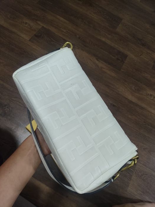 Продам женскую сумку