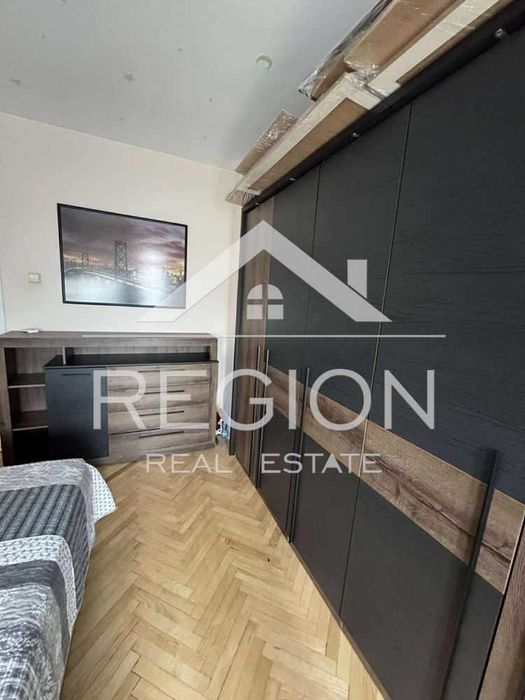 Дава се под наем Тристаен апартамент в Варна, Център - 130 кв.м за 800 € - Снимка #10