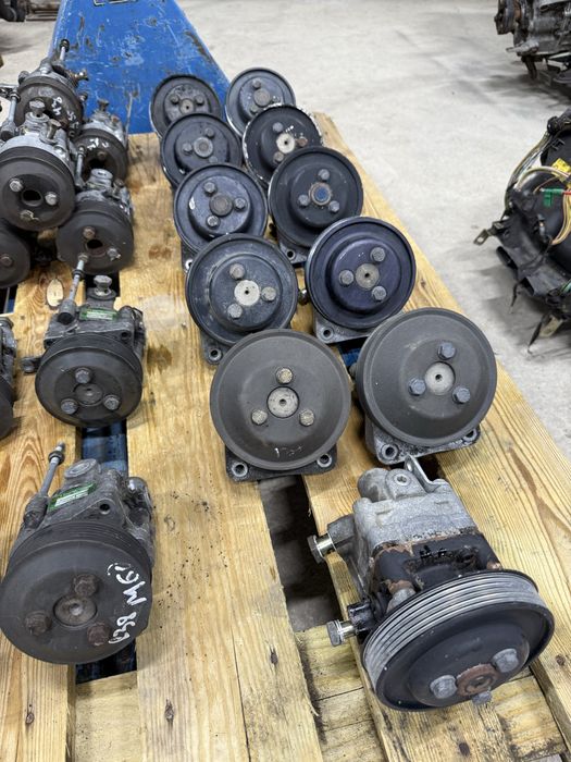 ГУР насос на бмв е34,е36 М50