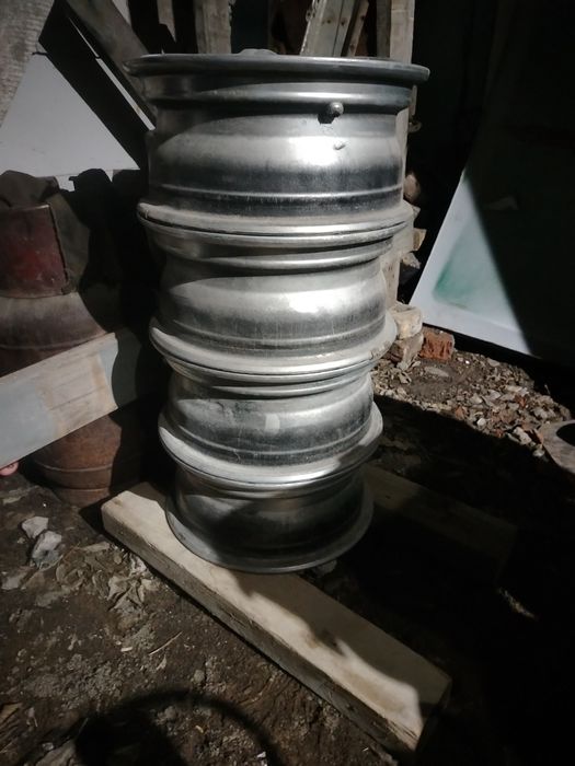 Продам диски на 13 универсальные