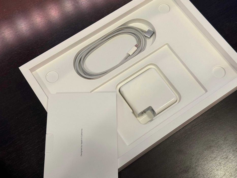 14" MacBook Pro, M1 Max, 10-core CPU, 24-core GPU, 32GB, 1TB