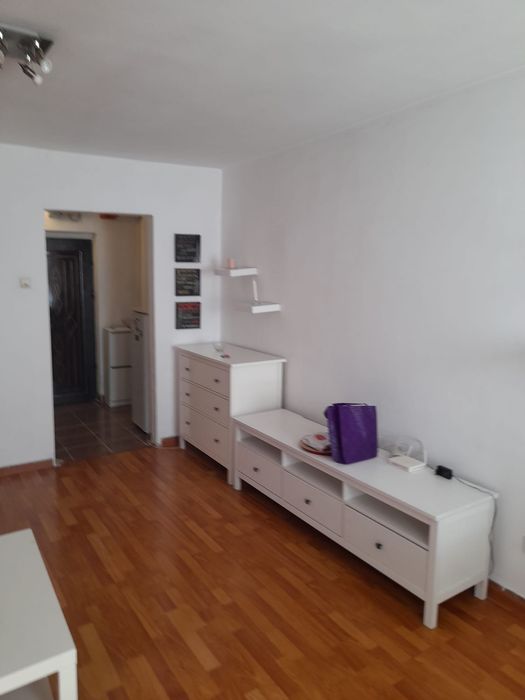 Închiriez garsonieră Nicolae Grigorescu 320 Eur/luna