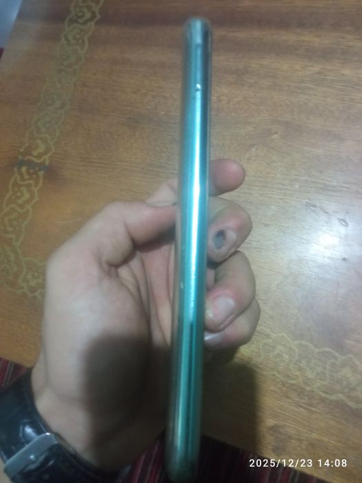 Redmi 10c sotiladi ekrani ishlamidi 150000 soʻm 64/4 holati zoʻr