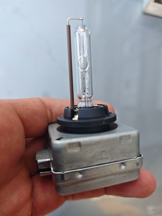 Крушка с нагреваема жичка, PHILIPS Xenon WhiteVision, ксенон