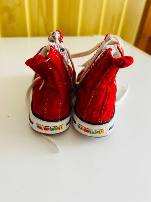 Papuci pentru copii mărimea 23