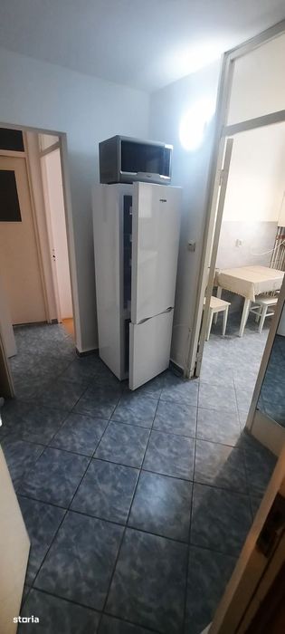Campina - ultracentral - ap. 2 cam - 350 Euro/Luna