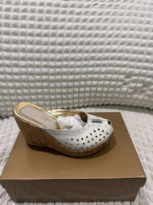 Почти новый обувь