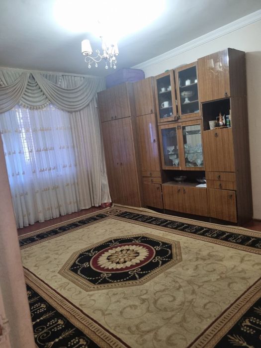 4 хонали Уй сотилади. Манзил: Жиззах шахар заргарлик махалласи