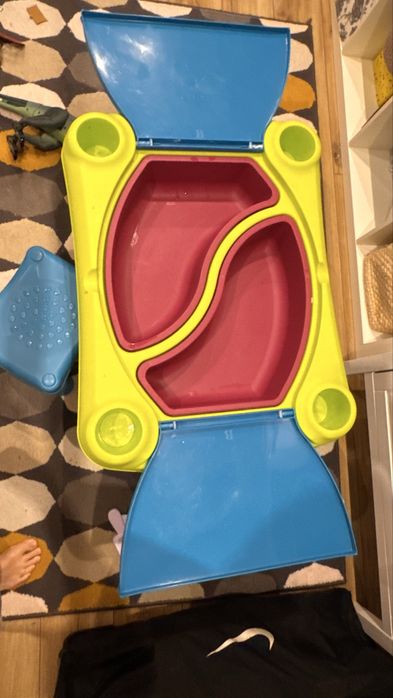 Детский стол для творчества